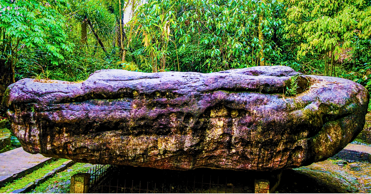 Balancing Rock in Meghalaya: A Natural Wonder to Explore